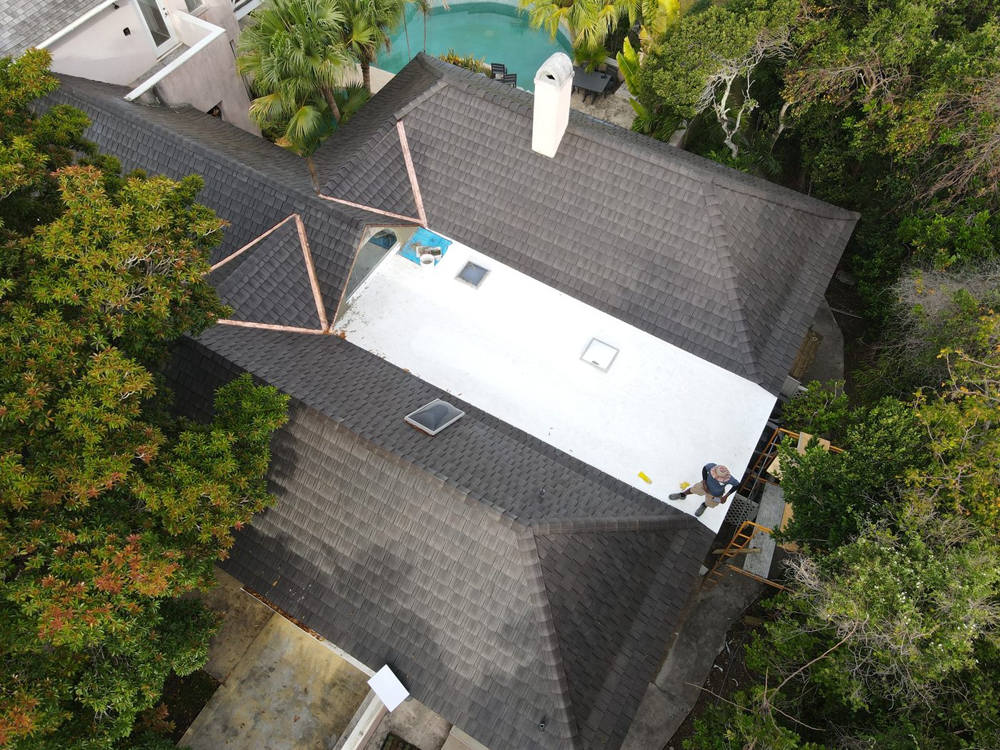 Lunasea, Harbour Island: new Enviroshake and TPO roof from above, May 2025